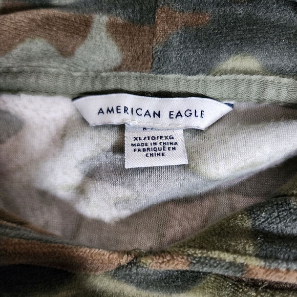 AEO Ultra Soft Velour Camo Hooded Pullover Size XL - Picture 6 of 9